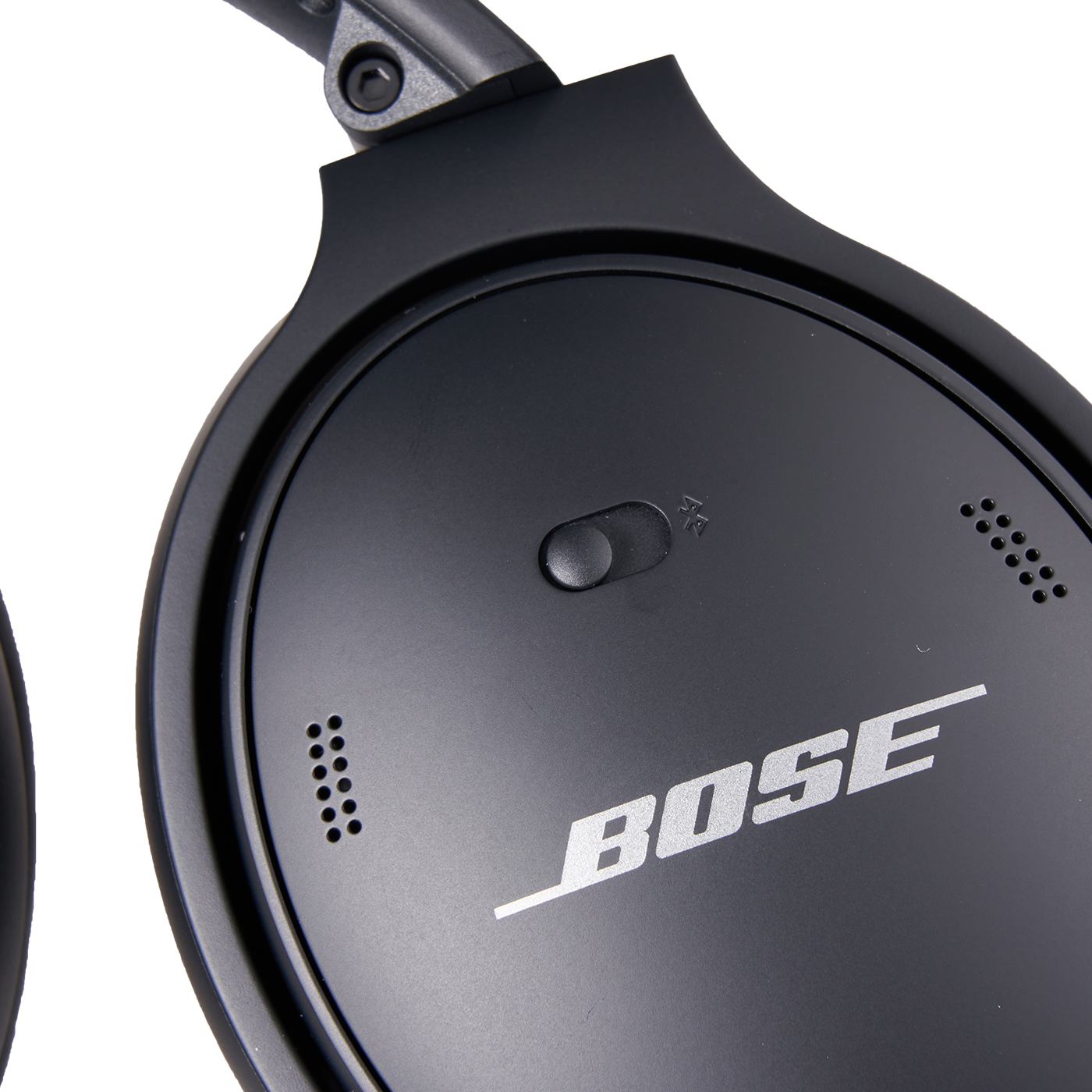 QuietComfort 45 headphones 8