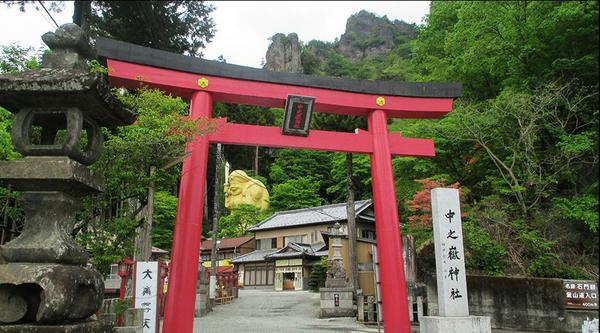 日本の神社　お寺　金運アップお守り30点以上 ?media_id=2611657862640687513