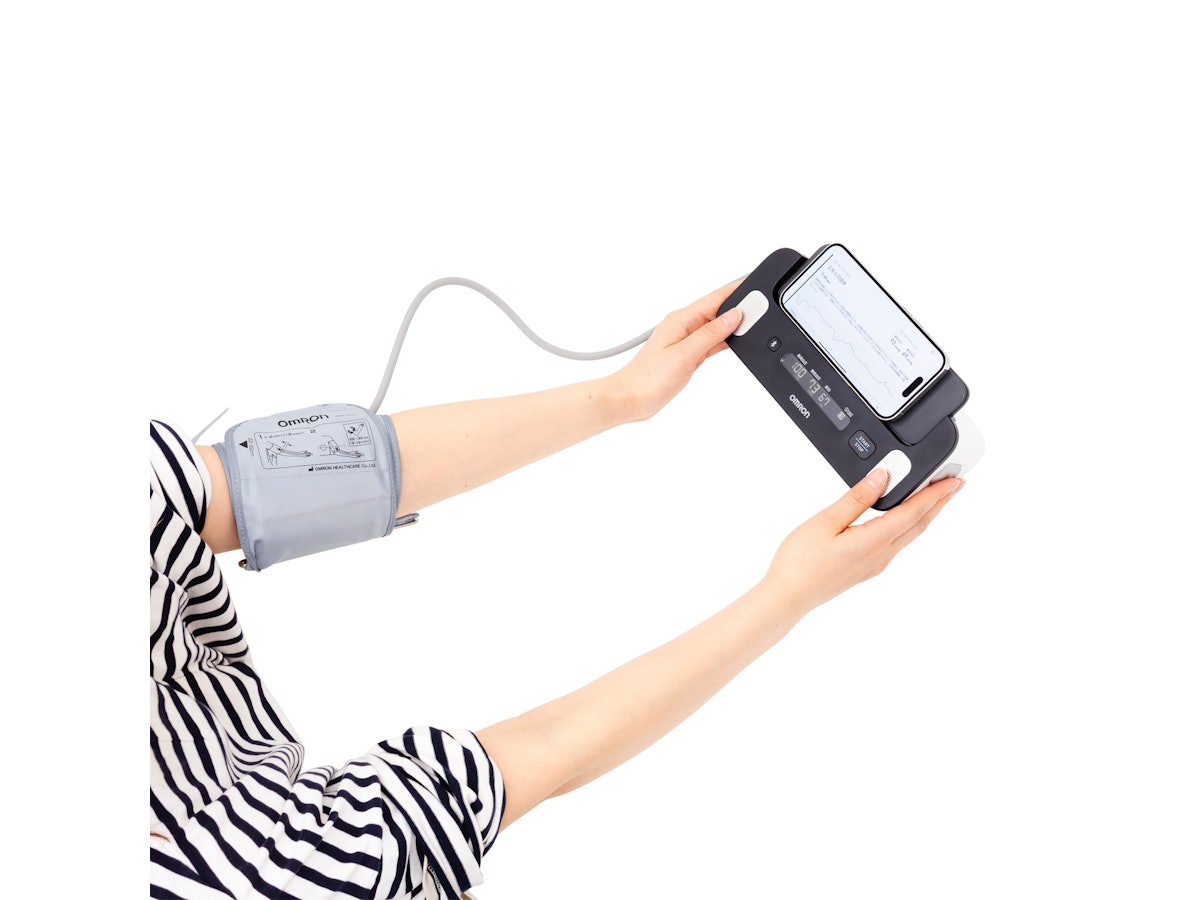 オムロン 心電計付き上腕式血圧計 HCR-7800Tシリーズ オムロン オムロン 心電計付き上腕式血圧計 HCR-7800Tシリーズ オムロン