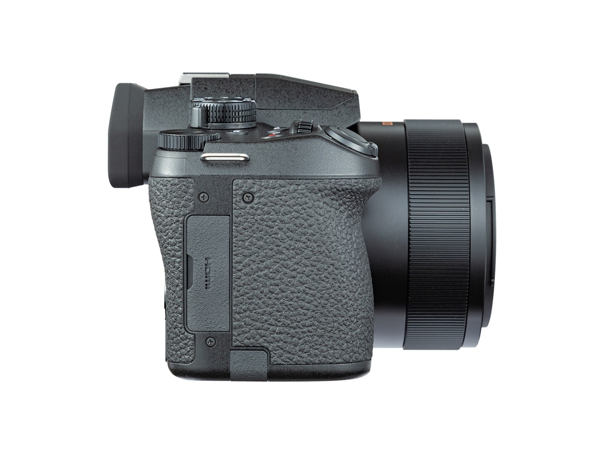 パナソニック LUMIX DC-FZ1000M2をレビュー!クチコミ・評判をも パナソニック LUMIX DC-FZ1000M2をレビュー!クチコミ・評判をも