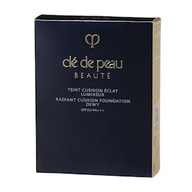 クレ・ド・ポー ボーテ タンクッションエクラ ルミヌ オークル20を クレ・ド・ポー ボーテ タンクッションエクラ ルミヌ オークル20を