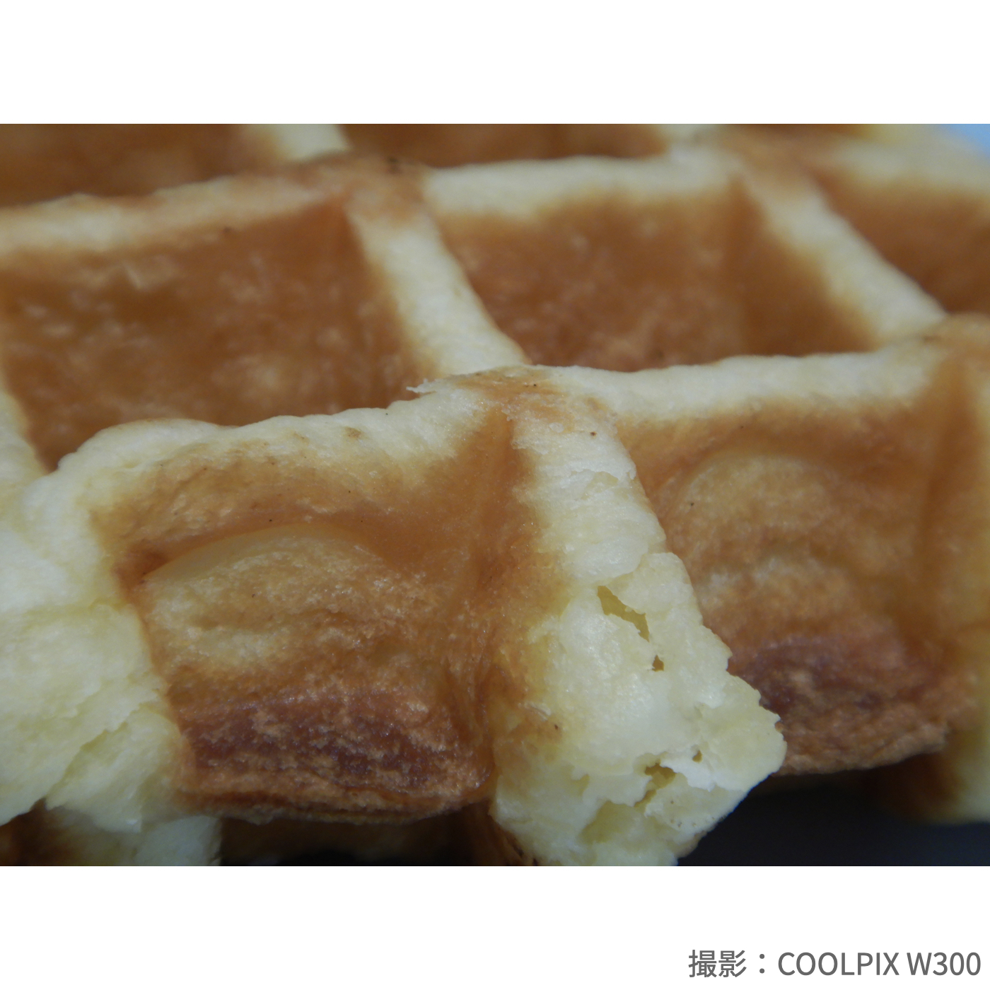 COOLPIX W300 9