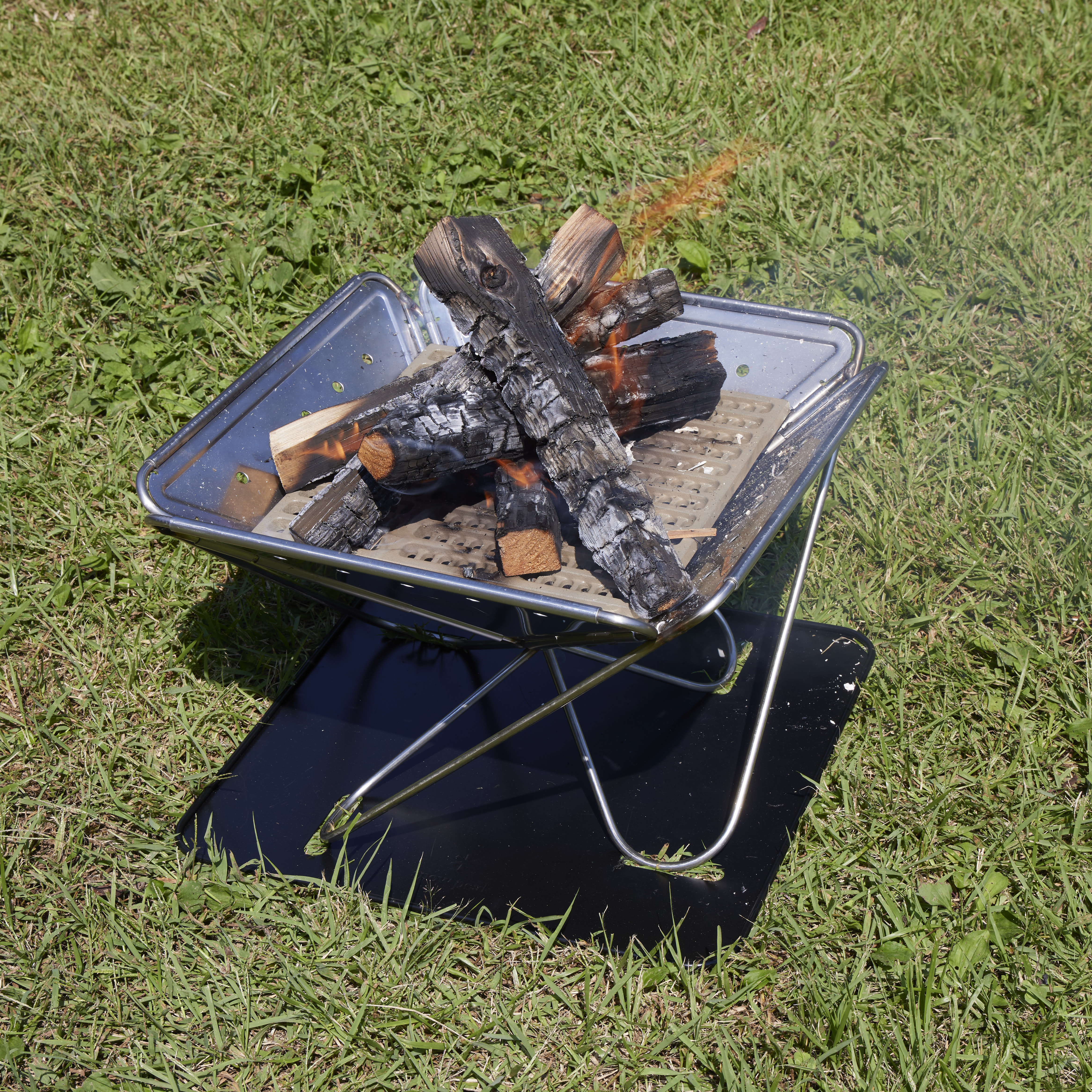 【新品】【スノーピーク】焚火台Lスターターセット SET-112S Amazon | スノーピーク(snow peak) 焚火台 L スターターセット