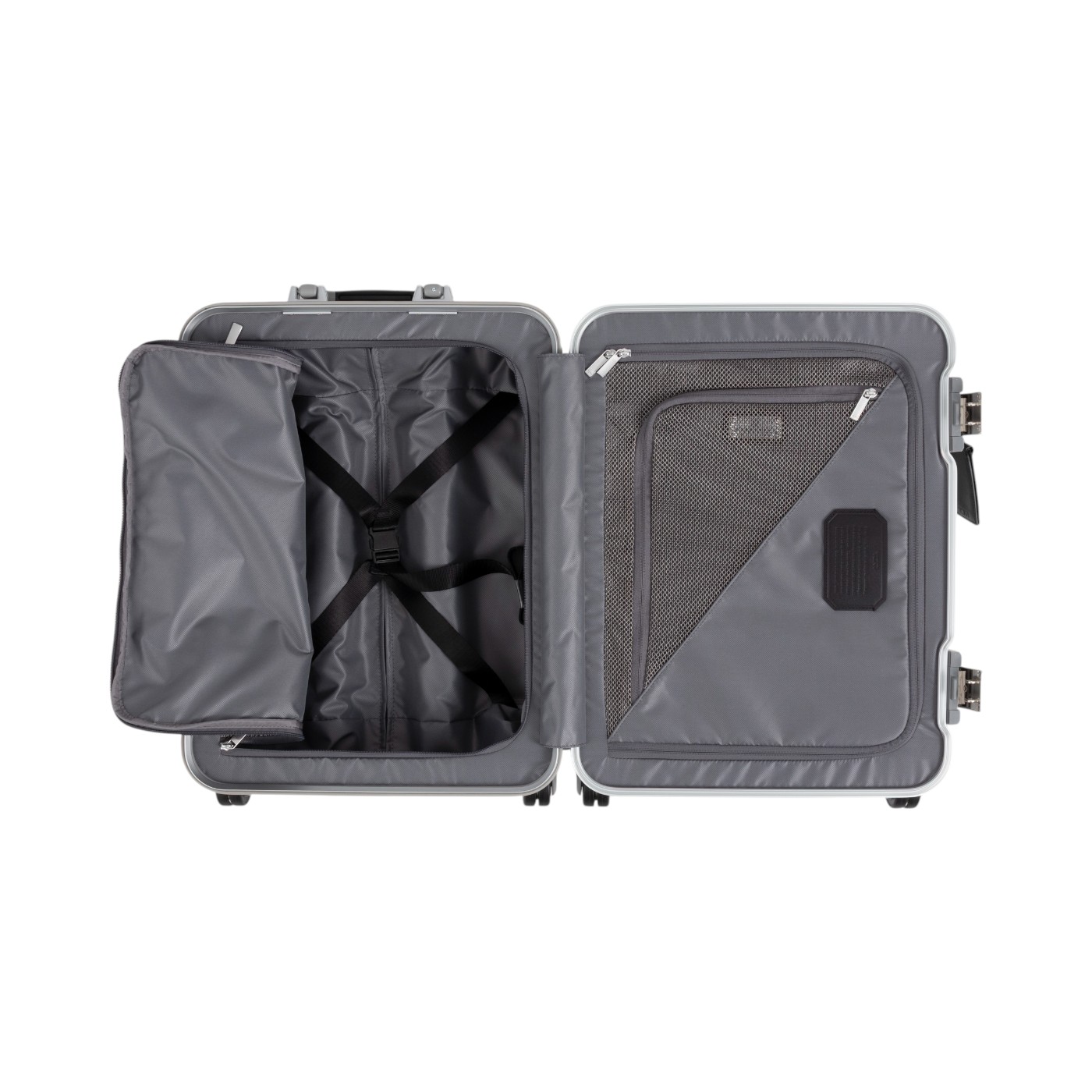 TUMI 19 DEGREE ALUMINUM コンチネンタル・キャリーオンを検証レビュー