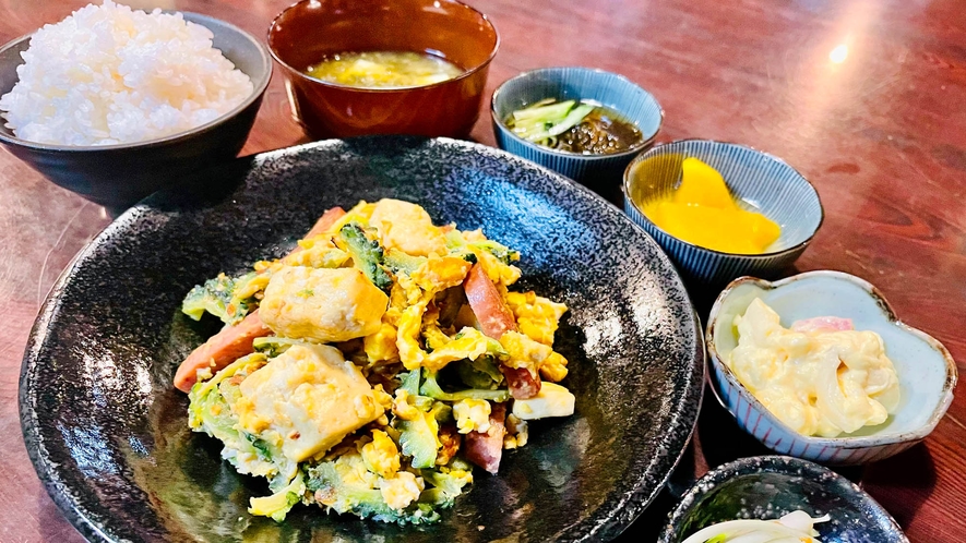 今帰仁の宿 ハイビスカス 5