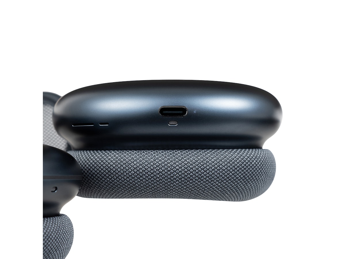 AirPods Max(USB-C)の口コミ・評判は?実際に使ってよい点・気 AirPods Max(USB-C)の口コミ・評判は?実際に使ってよい点・気