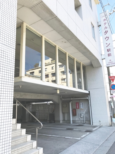 ホテルタウン駅前 1