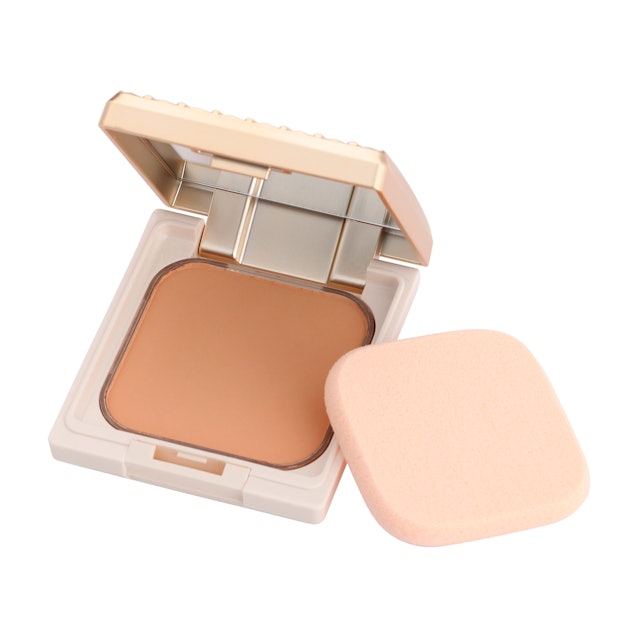 キスミー フェルム しっとりツヤ肌パウダーファンデを他商品と比較 口コミや評判を実際に使ってレビューしました Mybest キスミー フェルム しっとりツヤ肌パウダーファンデを他商品と比較 口コミや評判を実際に使ってレビューしました Mybest