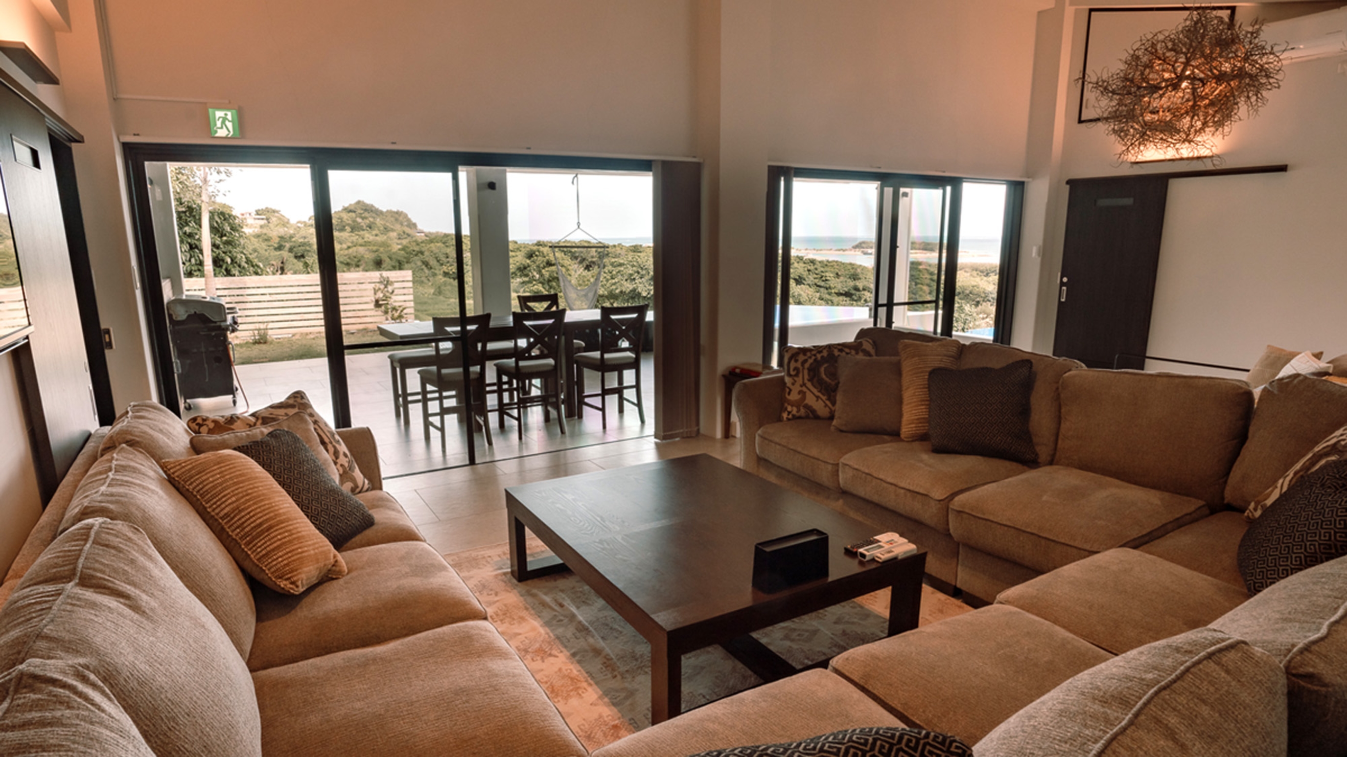 MARINX POOLVILLA NAKANDAKARI 4