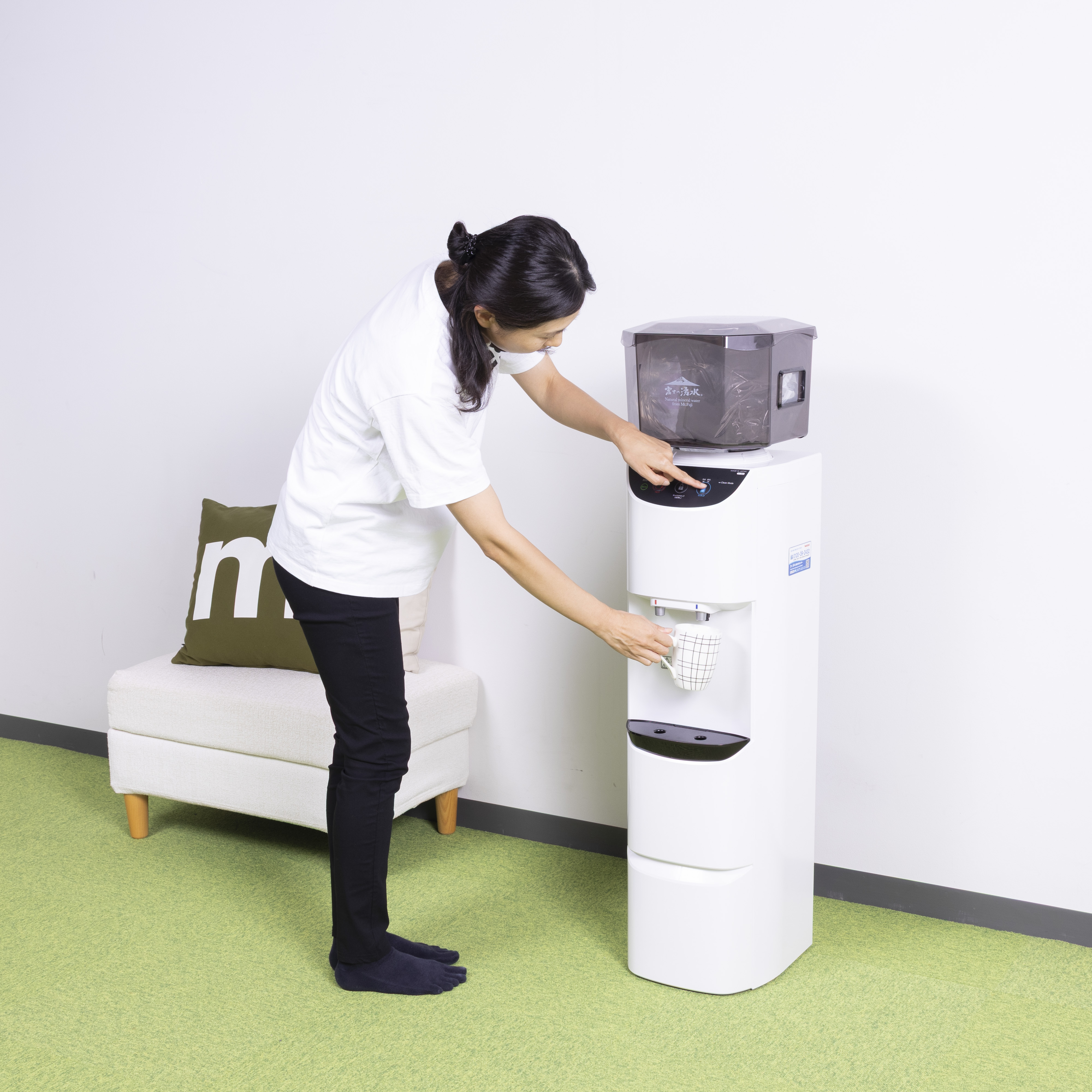 床置きタイプ ウォーターサーバー 【 ホワイト 】 富士の湧水 ウォーターサーバー 床置きタイプの口コミ評判は