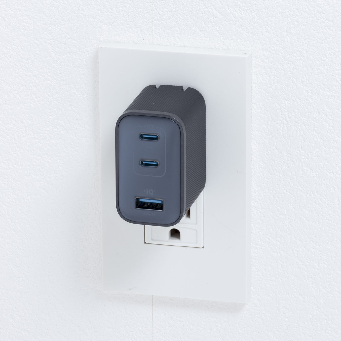 Nano Charger (70W, 3 Ports) 5