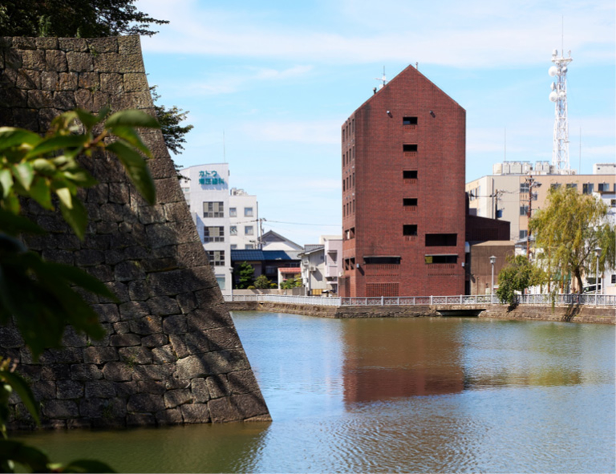 城町アネックス 1