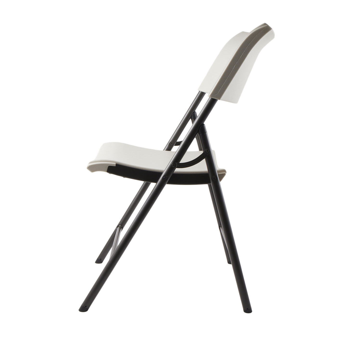 LIFETIME プラスチック製 折り畳みイスを検証レビュー！折りたたみ椅子