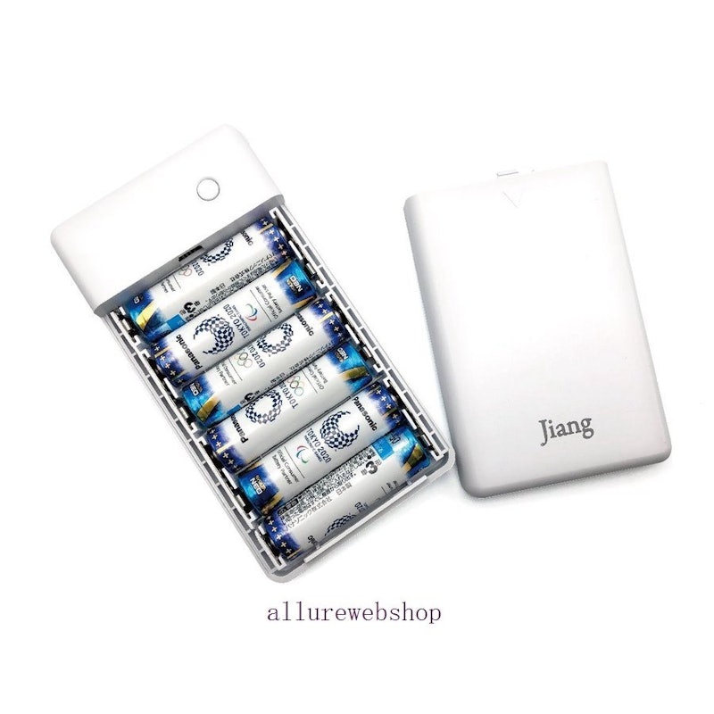 乾電池式 モバイルバッテリー 2