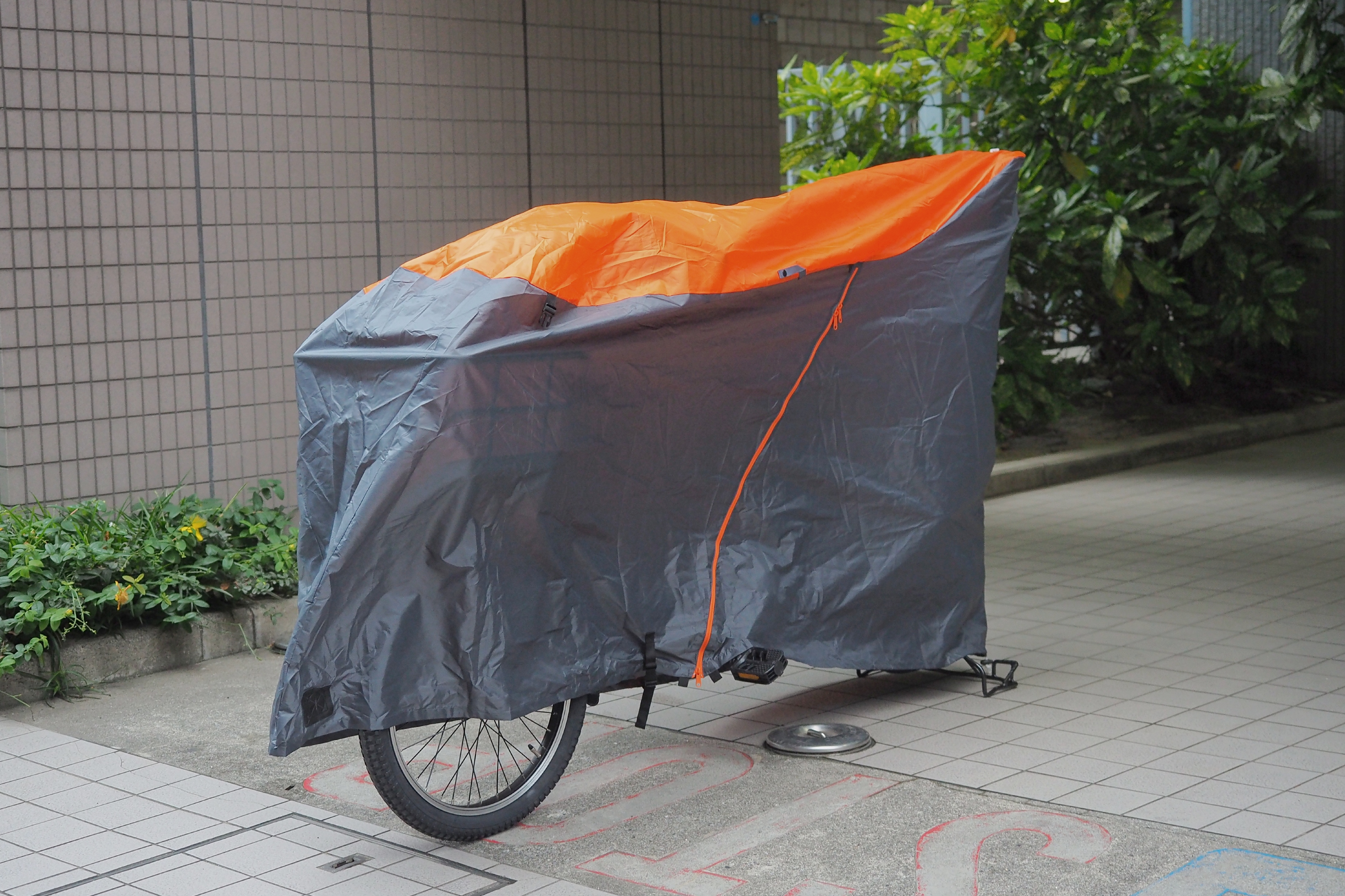電動アシスト車対応 ファスナーつきサイクルカバー 2