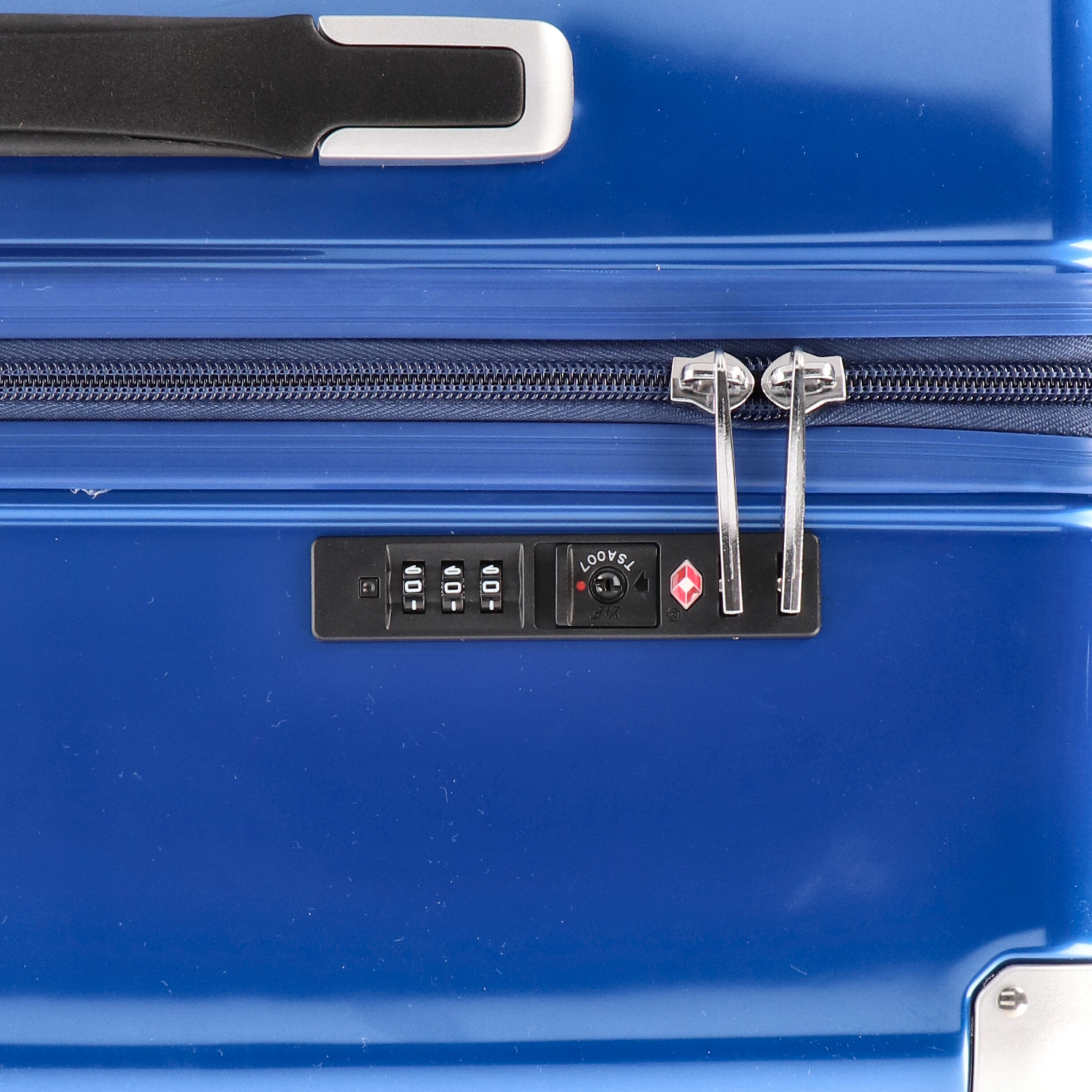 ニトリ ジッパータイプ キャリーケースをレビュー！クチコミ・評判をも