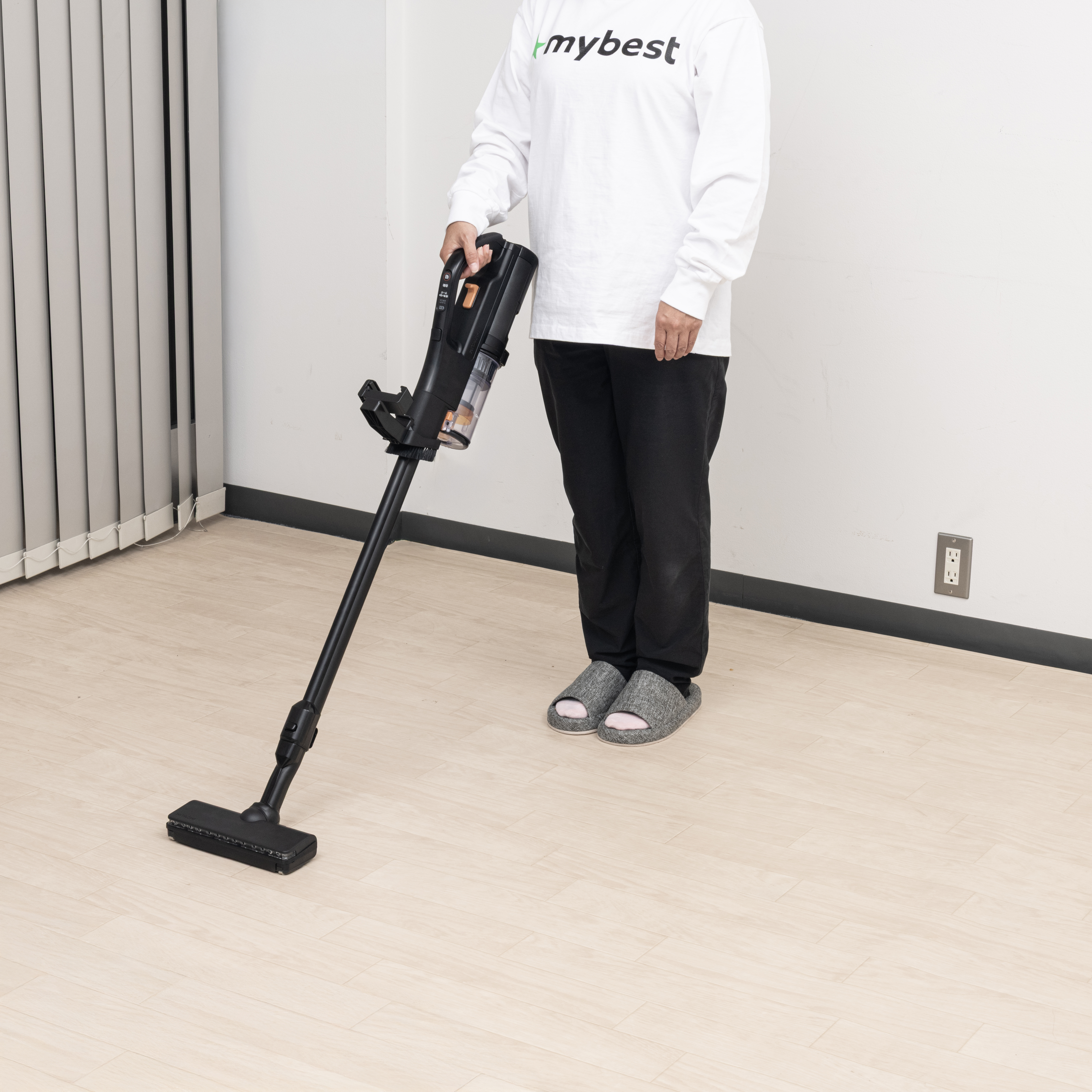 ほぼ未使用 24年製 Panasonic コードレスクリーナー 掃除機アイボリー ほぼ未使用 24年製 Panasonic コードレスクリーナー 掃除機アイボリー