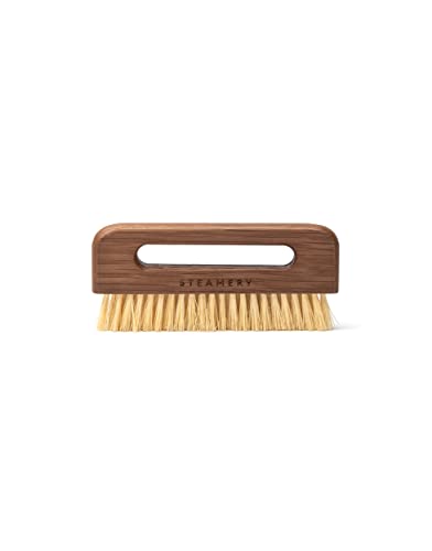 Vegan Pocket Brush 1