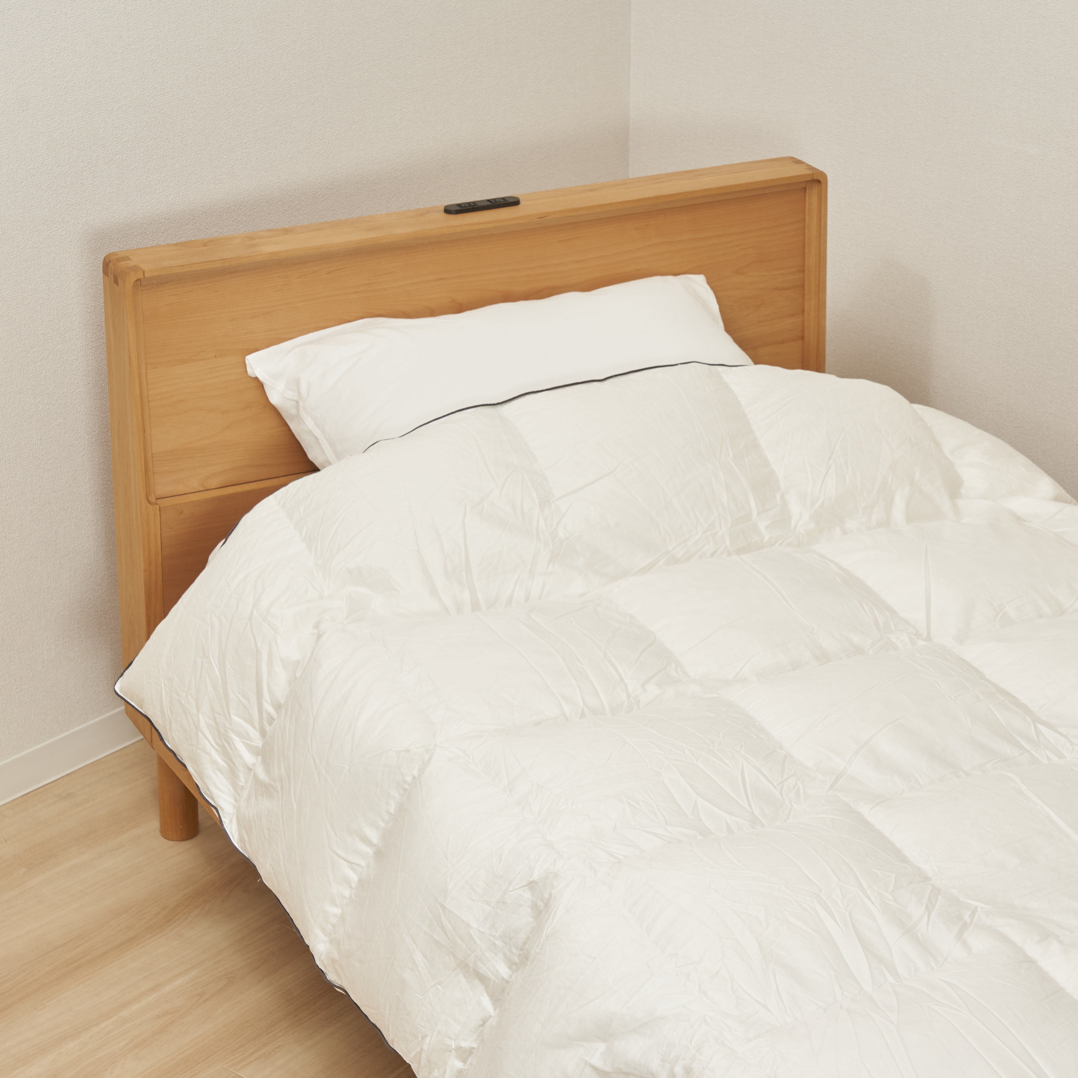 クモリ（kumori） 羽毛布団 掛け布団 ホワイトダックダウン90%を