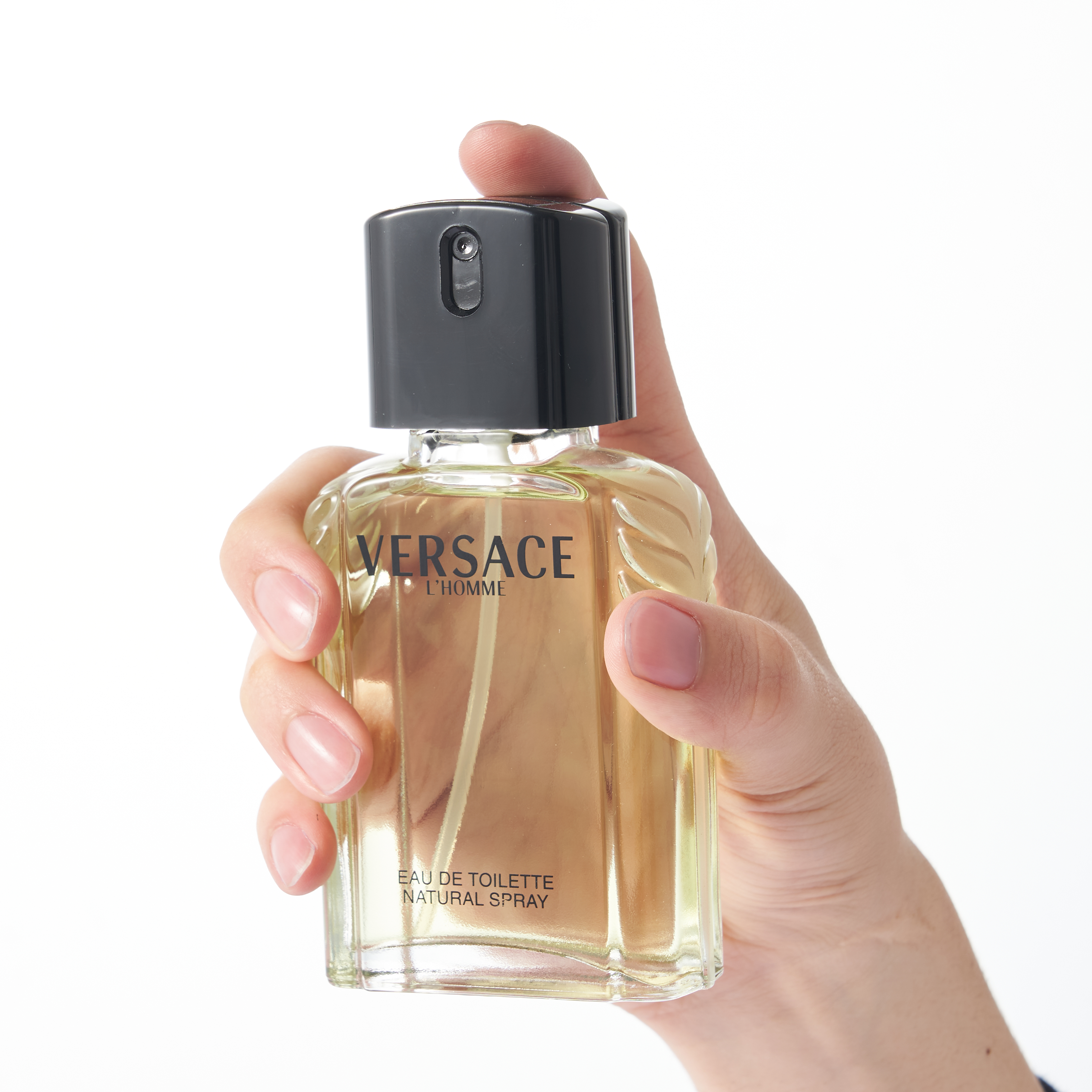 ヴェルサーチェ ロム オードトワレを検証レビュー！50代向けメンズ香水