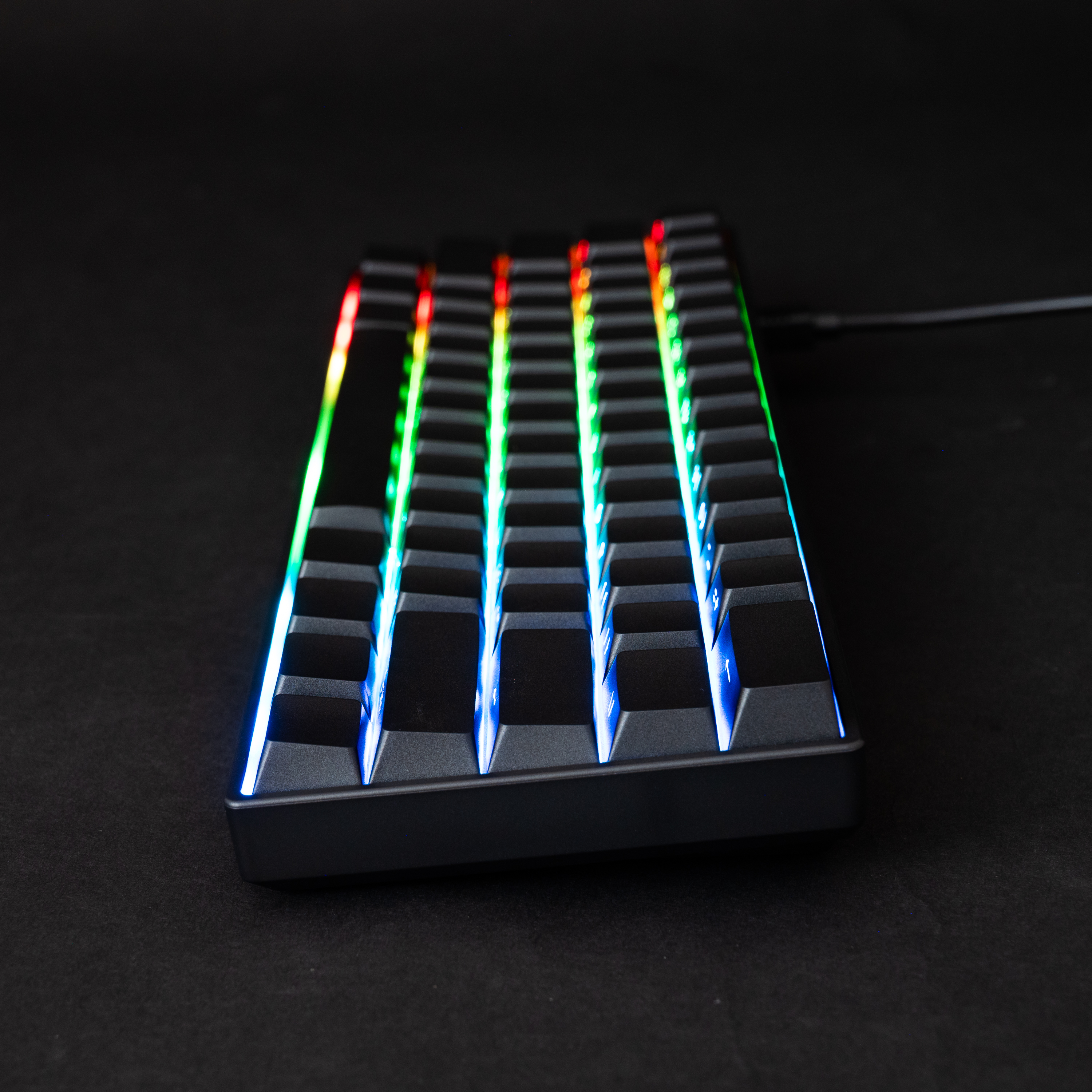 MonsGeek FUN60 Max SP AKKO01-00007-BLKを検証レビュー！ゲーミング