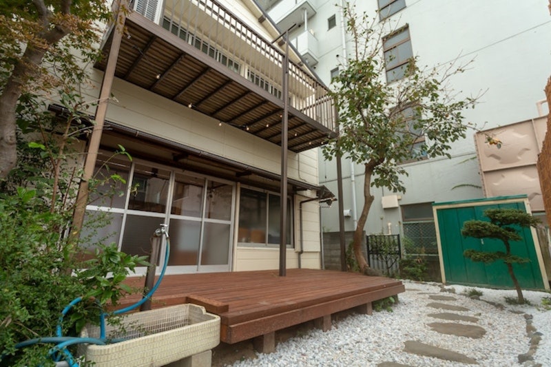 Tipy records house 6