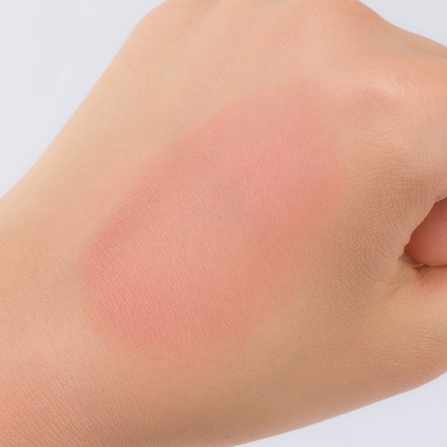 イヴ サン ローラン ブラッシュ クチュールを全51商品と比較 口コミや評判を実際に使ってレビューしました Mybest