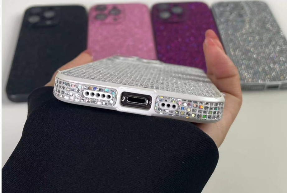 衝撃吸収スマホケース 4