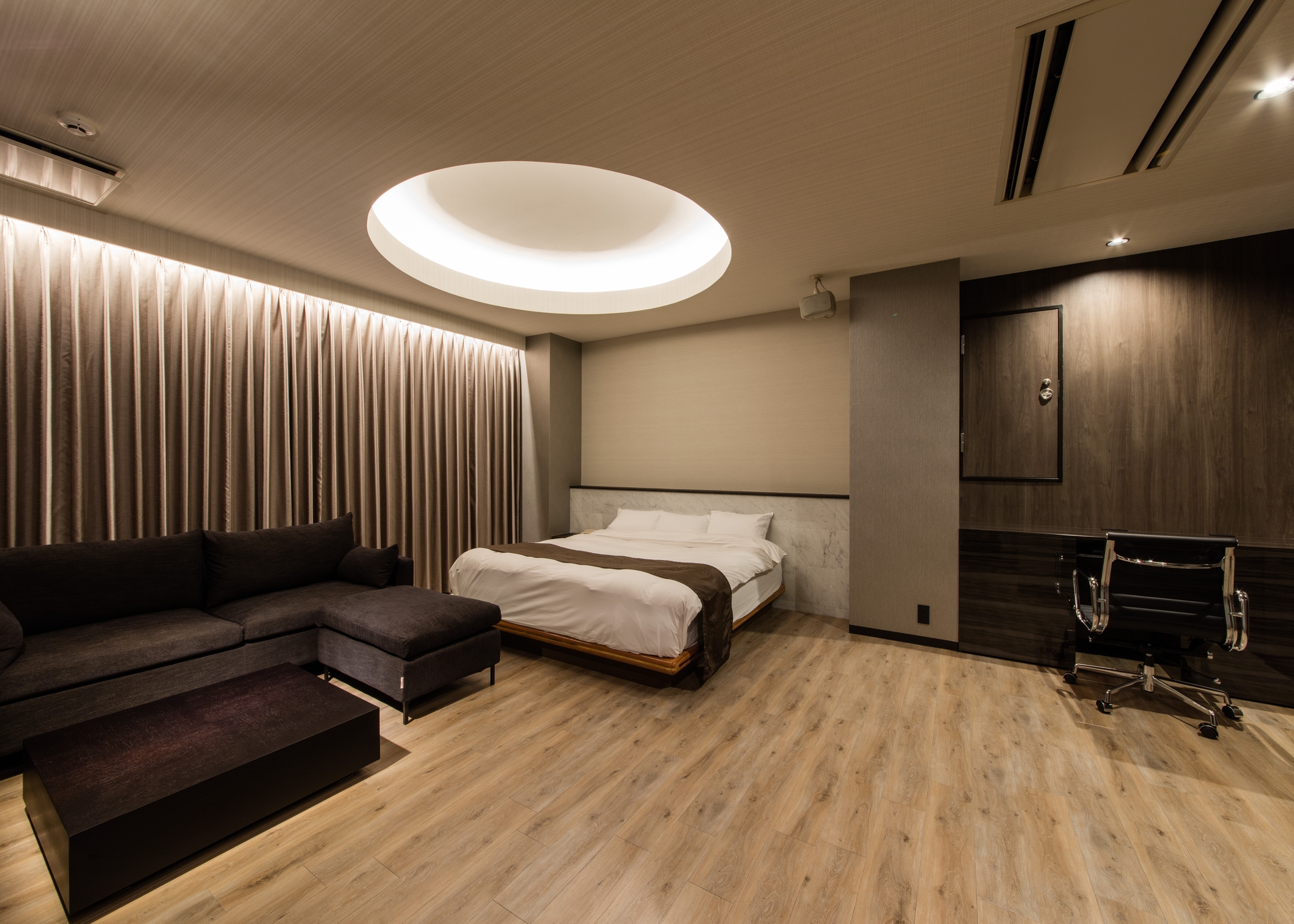 NHOTEL 5