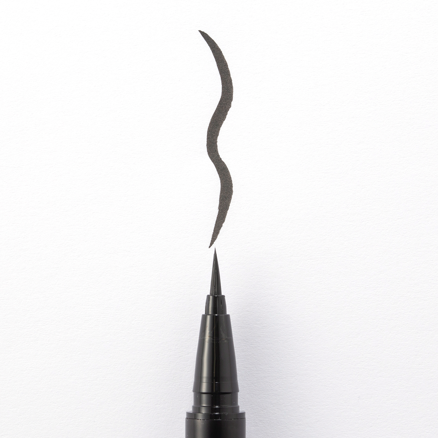 Skill-less Liner 01. パーフェクトブラック 4
