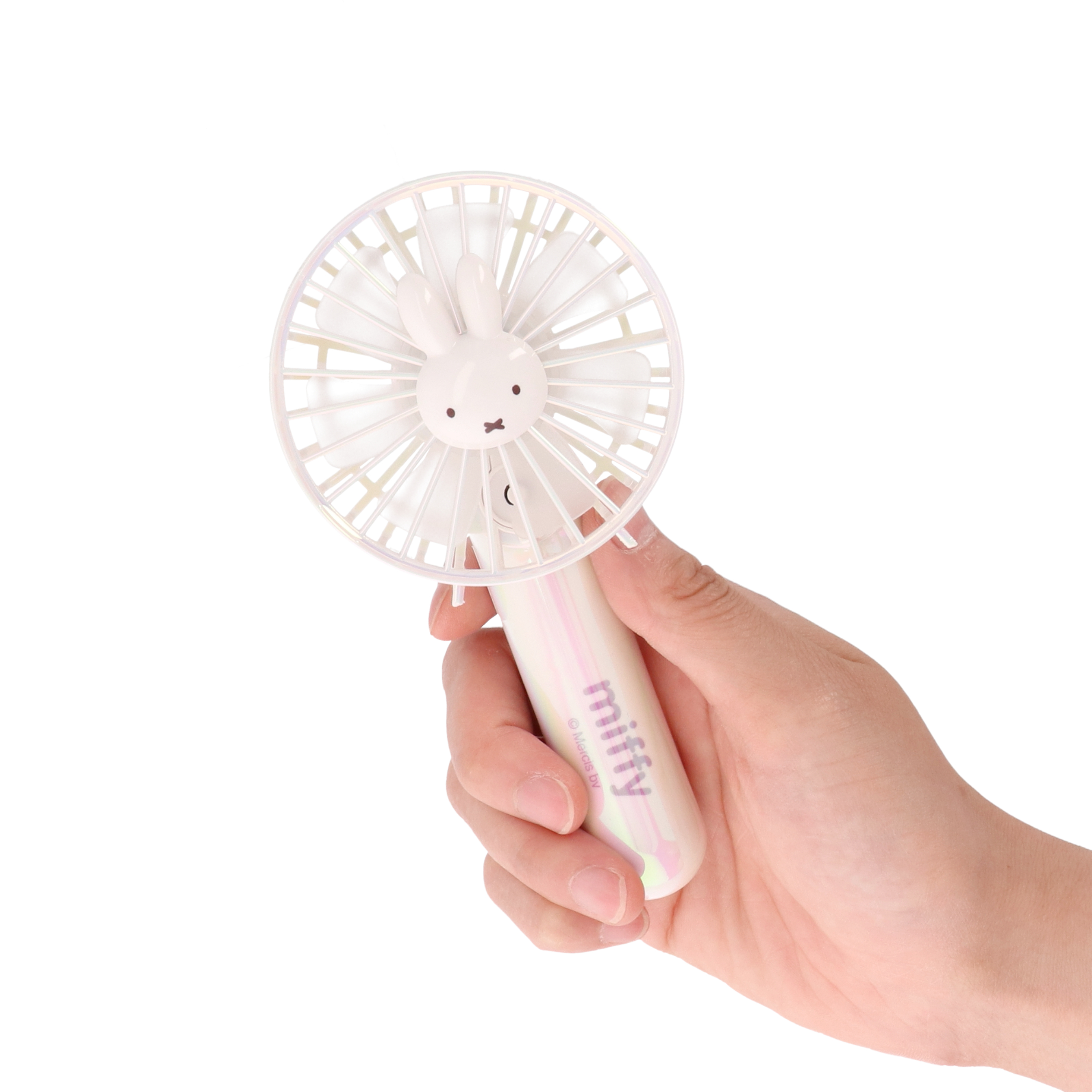 b07021a2165f3bde5ac43a7a07e327