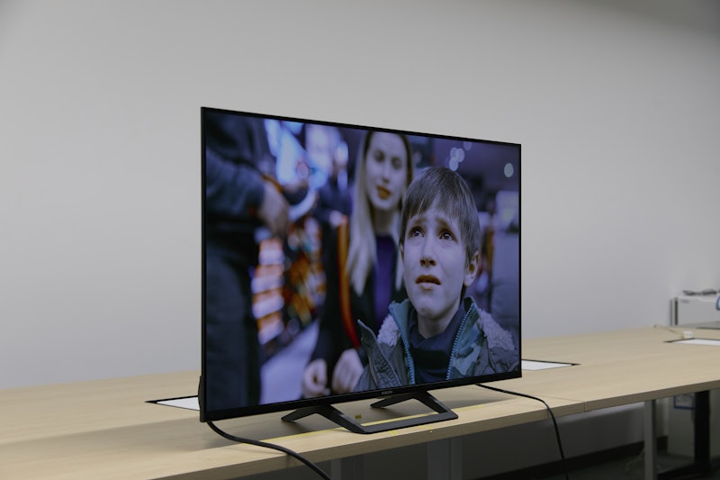TV A Pro 43 11