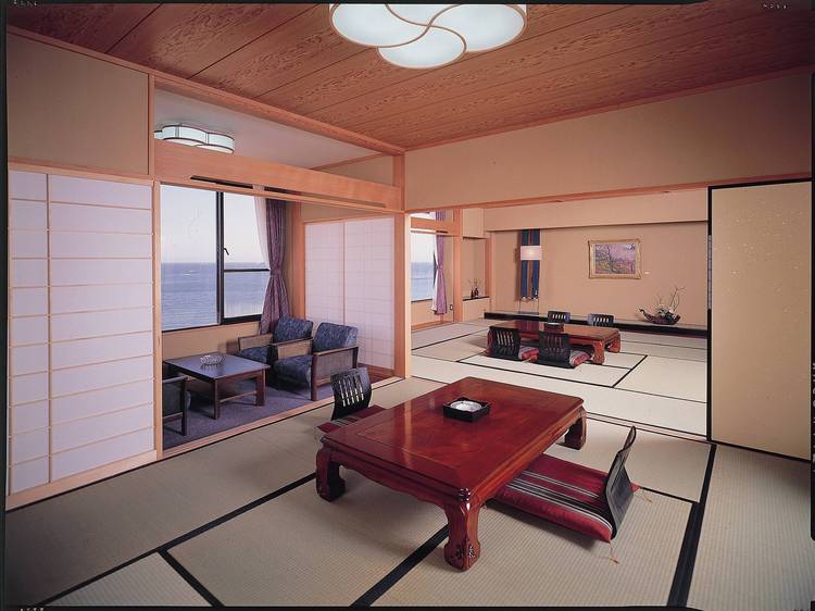 浜辺のホテル 松濤 4