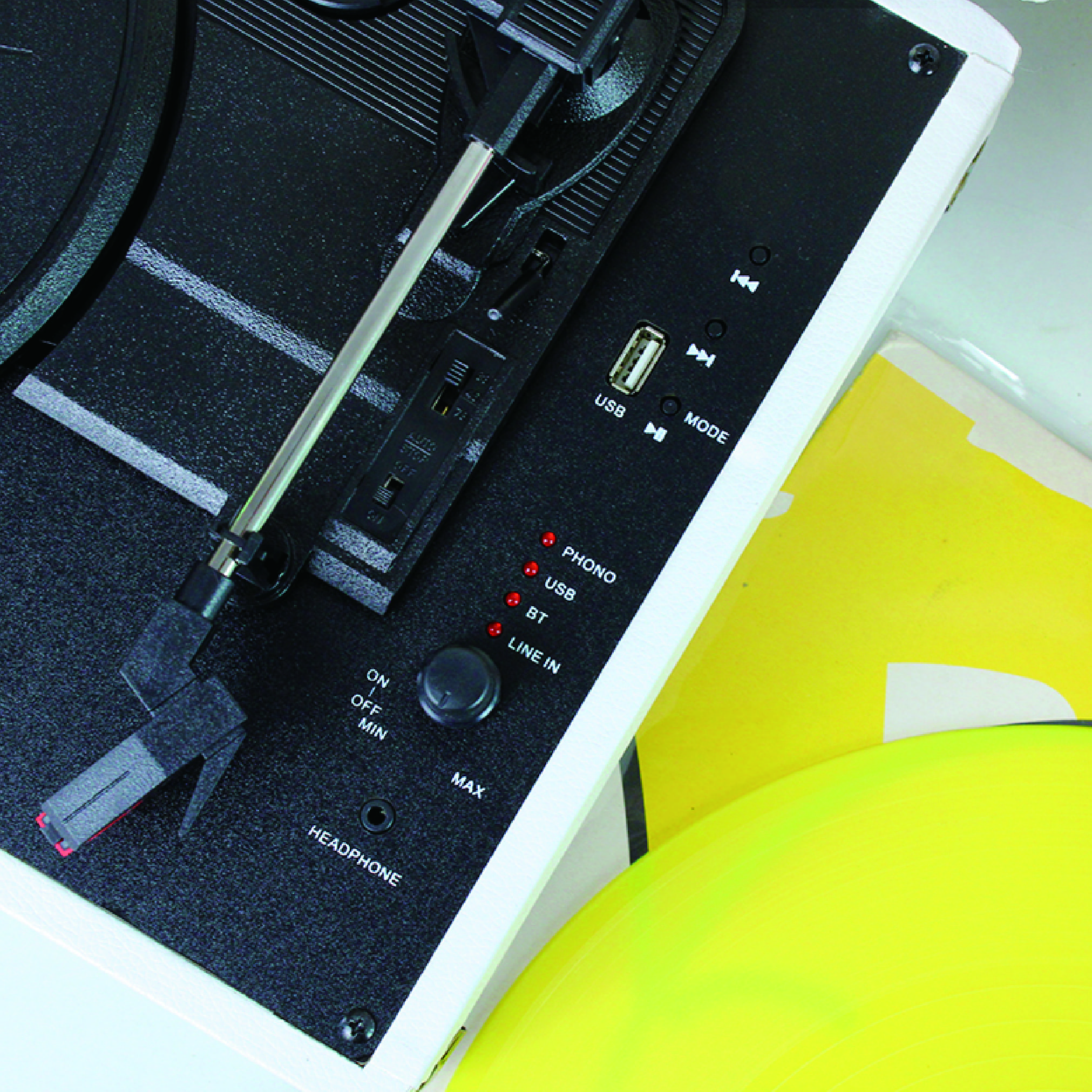 ポータブルレコードプレーヤー 3