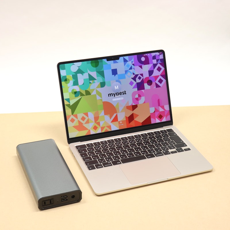 AC出力対応モバイルバッテリー 7