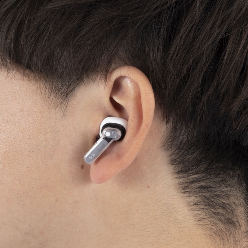 Ear (3) 5