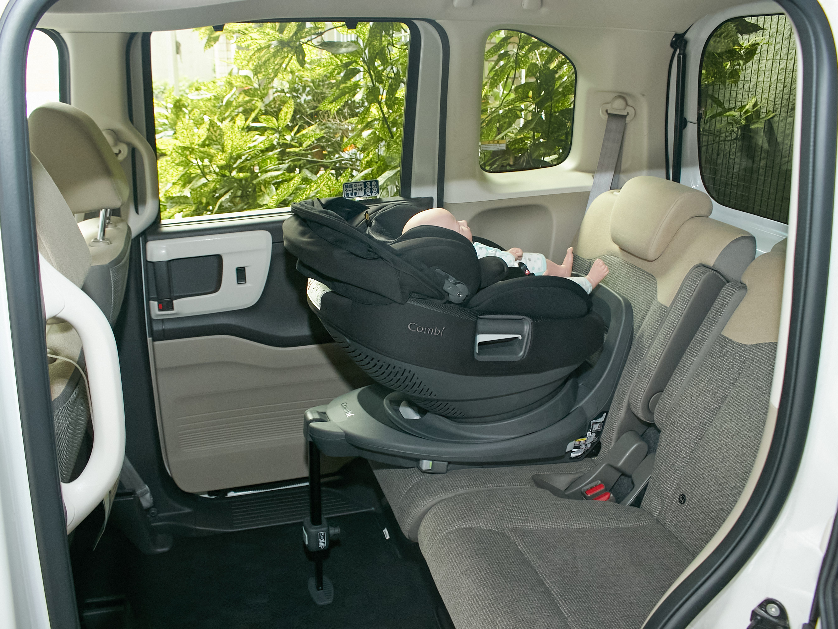 THE S plus ISOFIX エッグショック ZD 12