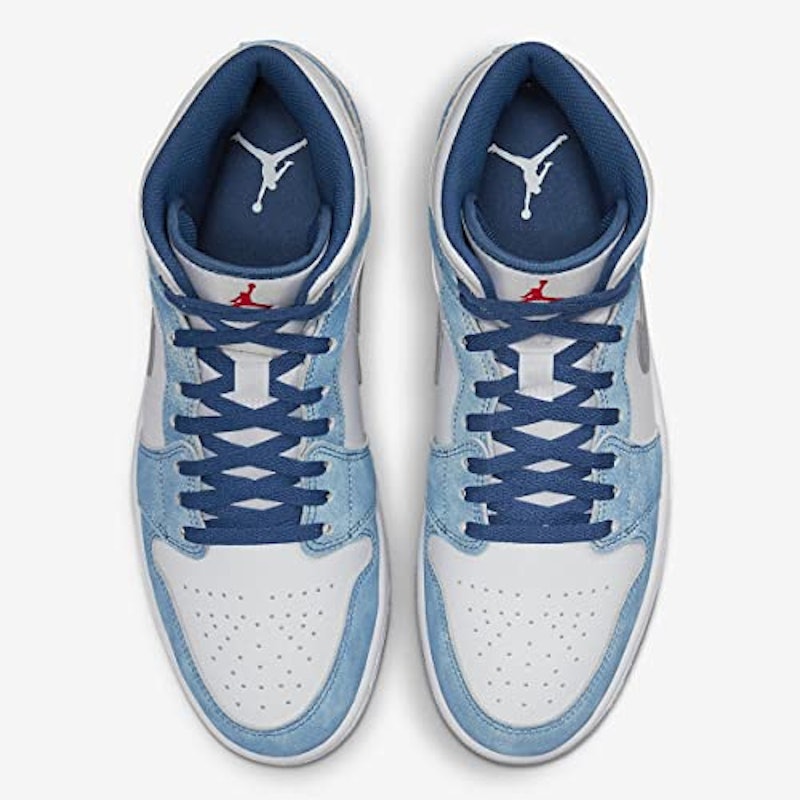 AIR JORDAN 1 MID SE 4