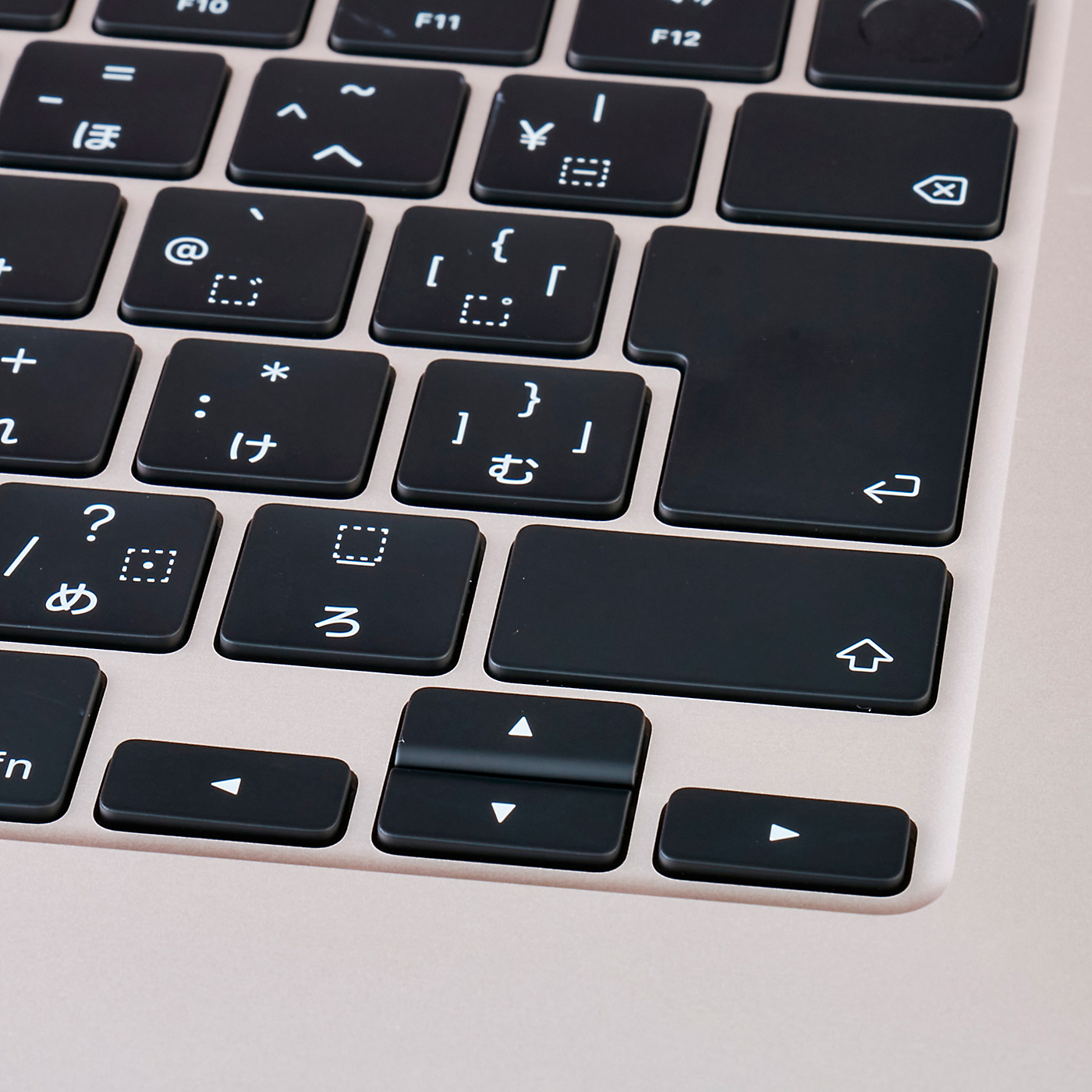 13インチ MacBook Air（M2）（10コアGPU） 6