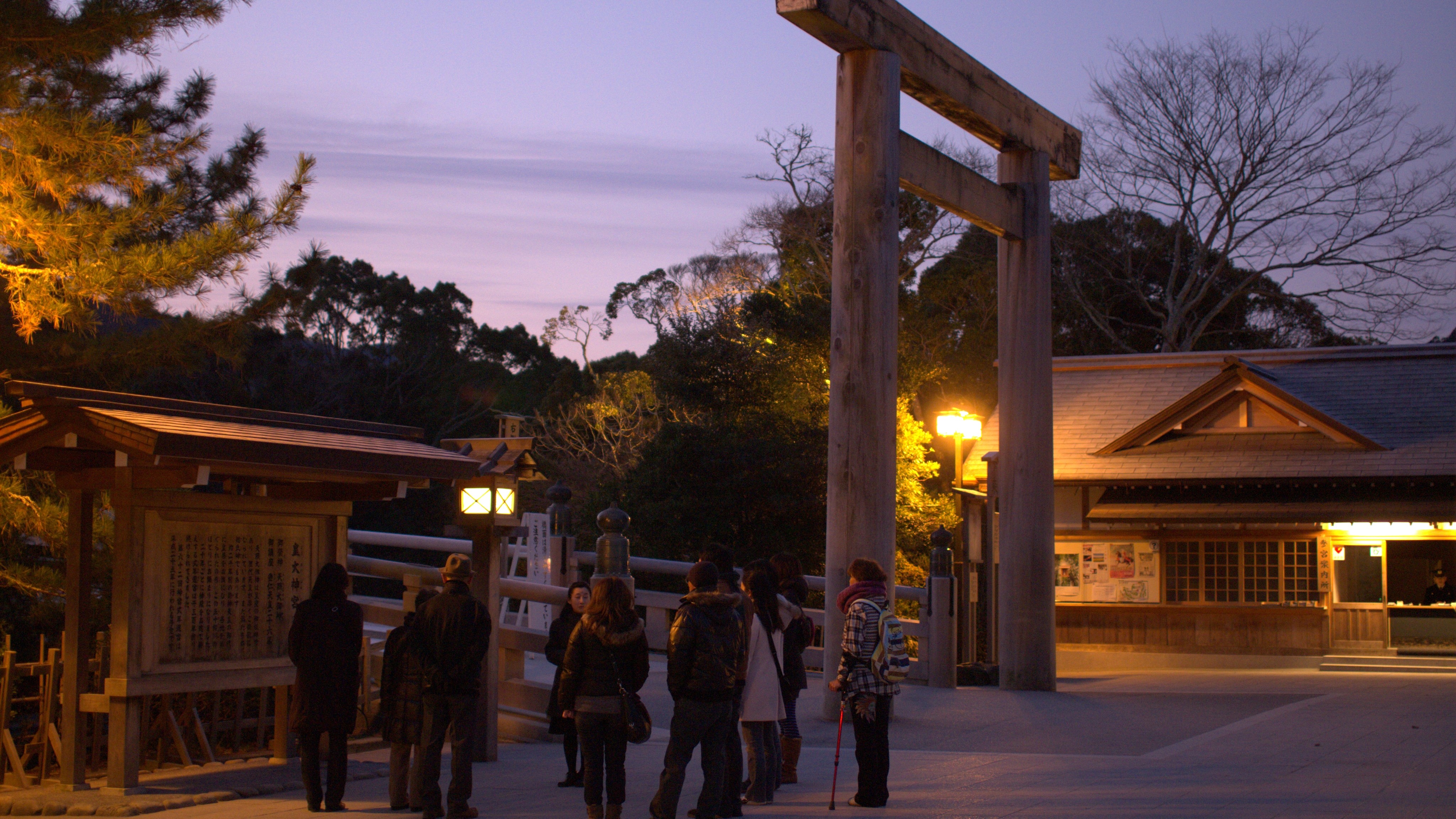 神宮会館 5