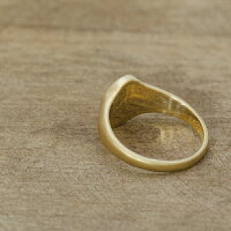 K18 Initial Signet Ring 5