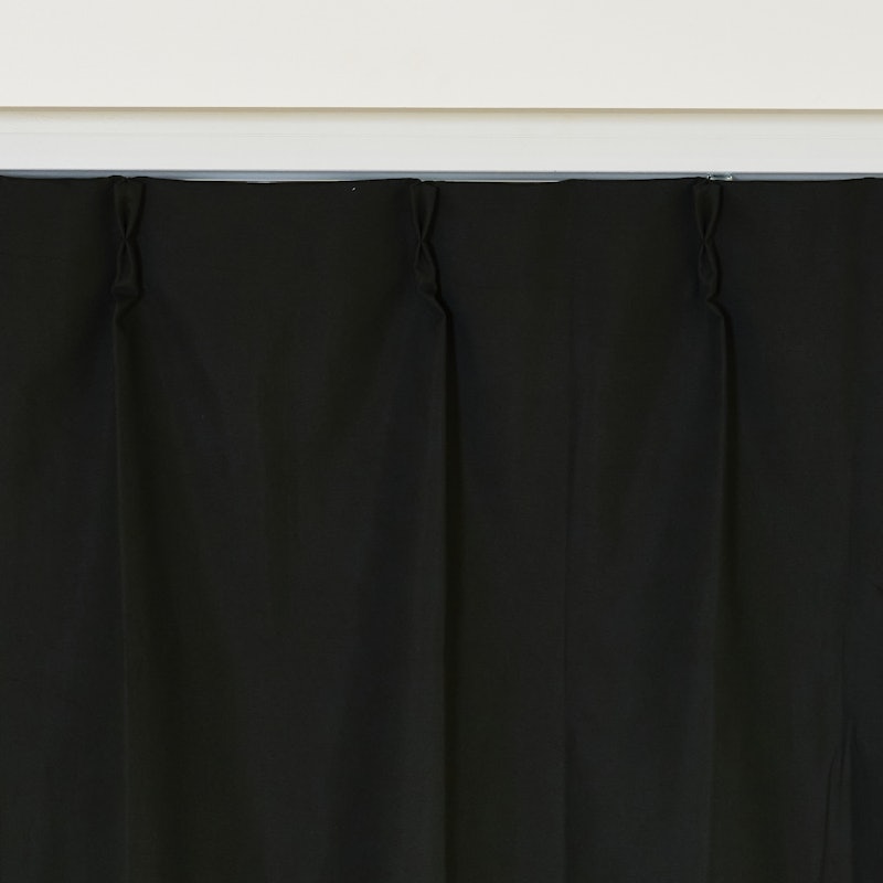 カーテンくれない 1級遮光カーテン K-wave-D-plainをレビュー カーテンくれない 1級遮光カーテン K-wave-D-plainをレビュー