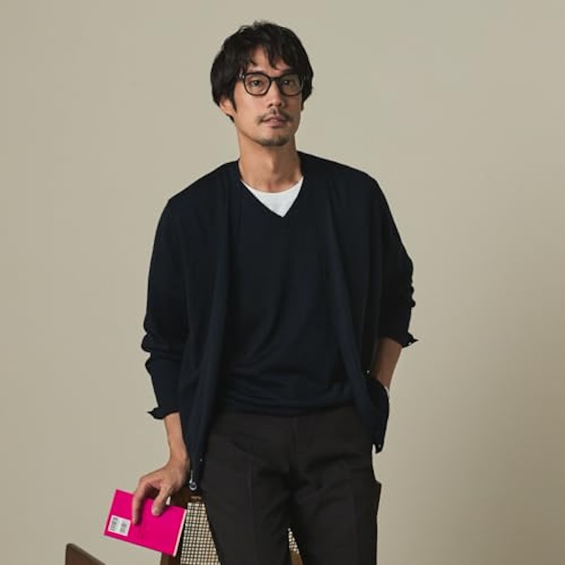 Vネックカーディガン 2