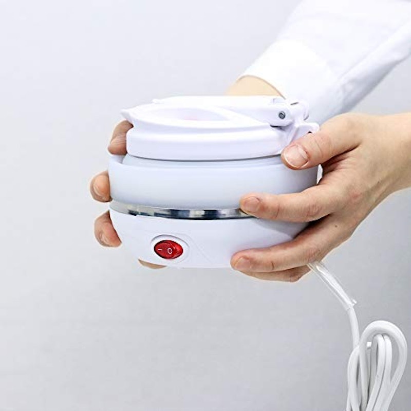 折りたためる電気ケトル 7