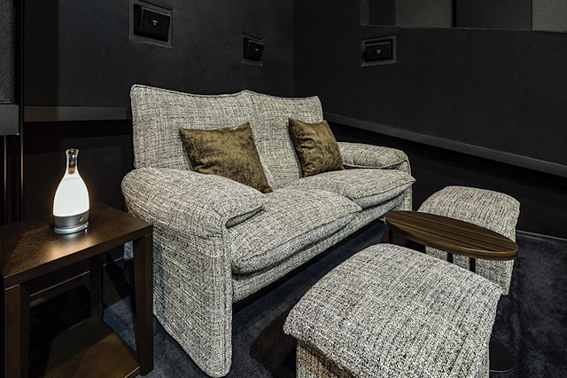 東京都内のカップルシートがある映画館おすすめ10選 デートや記念日に Mybest 東京都内のカップルシートがある映画館おすすめ10選 デートや記念日に Mybest