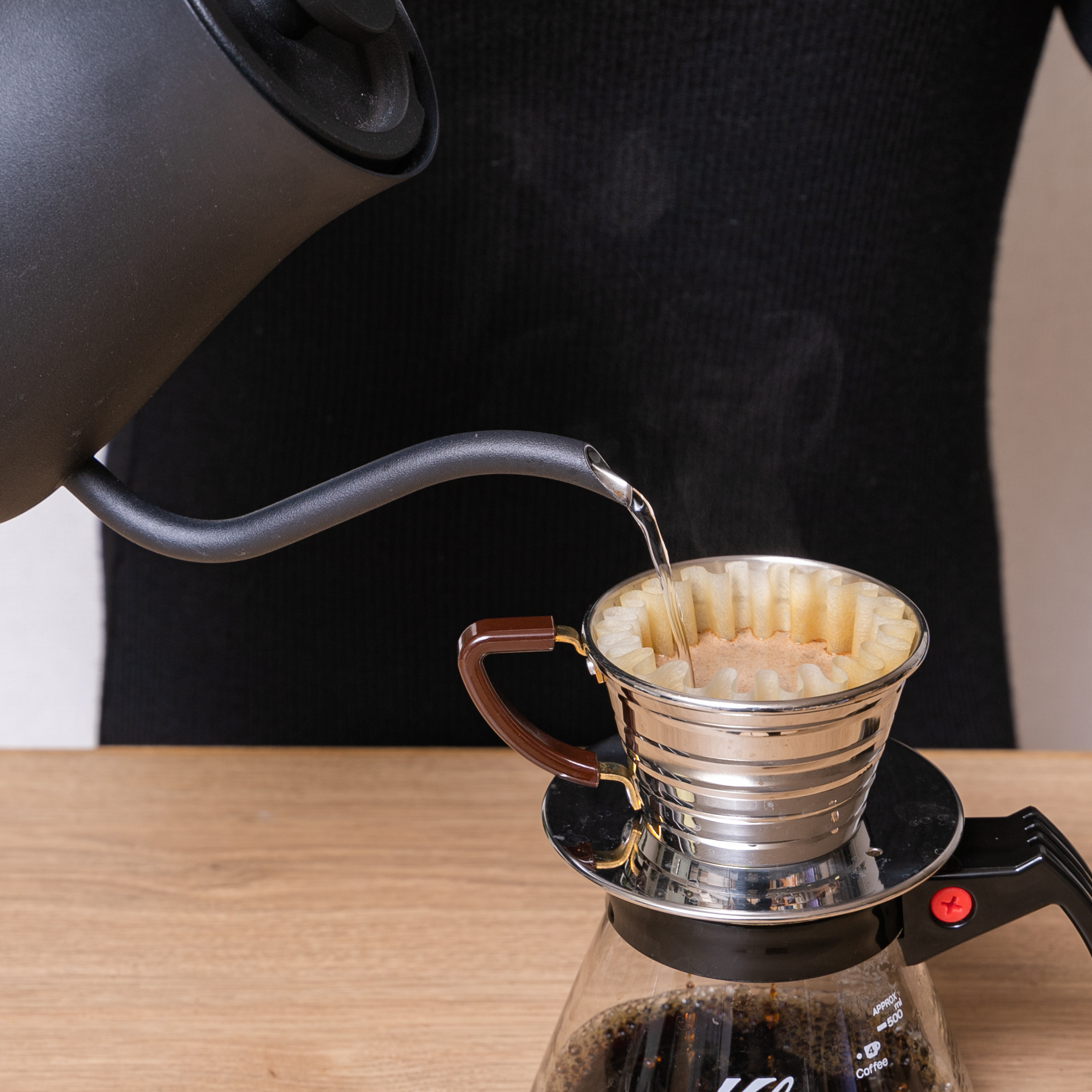 BALMUDA - 「なーさん」BALMUDA The Pot 電気ケトル K02A-BK バルミューダ BALMUDA The Pot K02A-WH [ホワイト] 価格比較