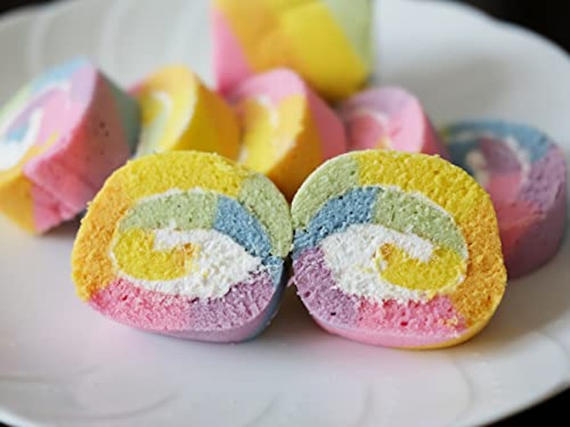 レインボーロールケーキ (細巻き) 3