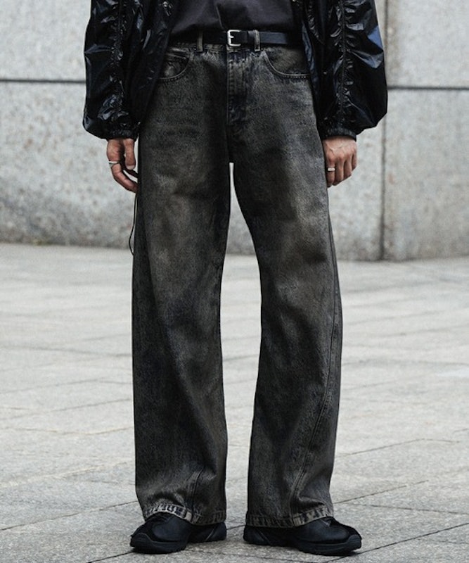VINTAGE WASHED CURVED DENIM 9