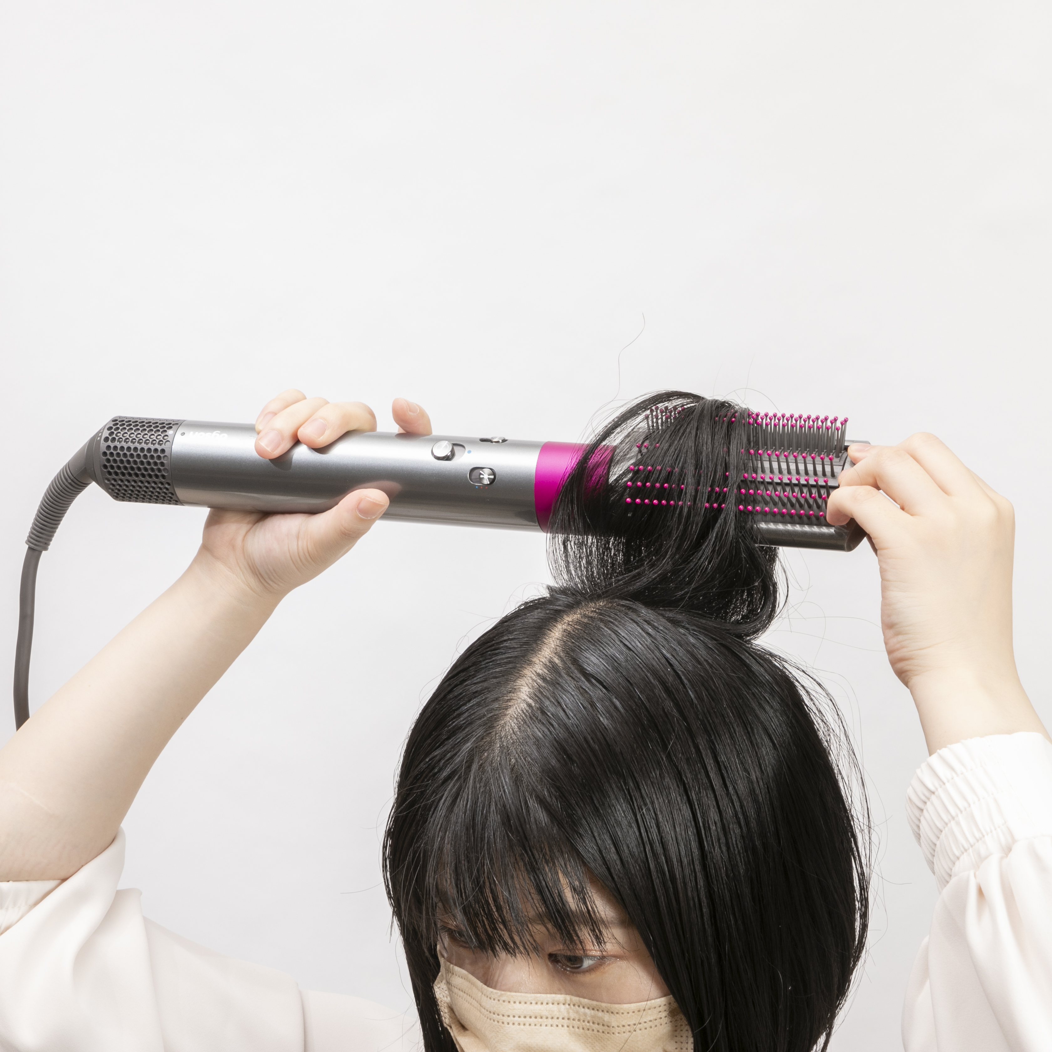 ダイソンヘアドライヤー Dyson Airwrap Volume + Shape ダイソン