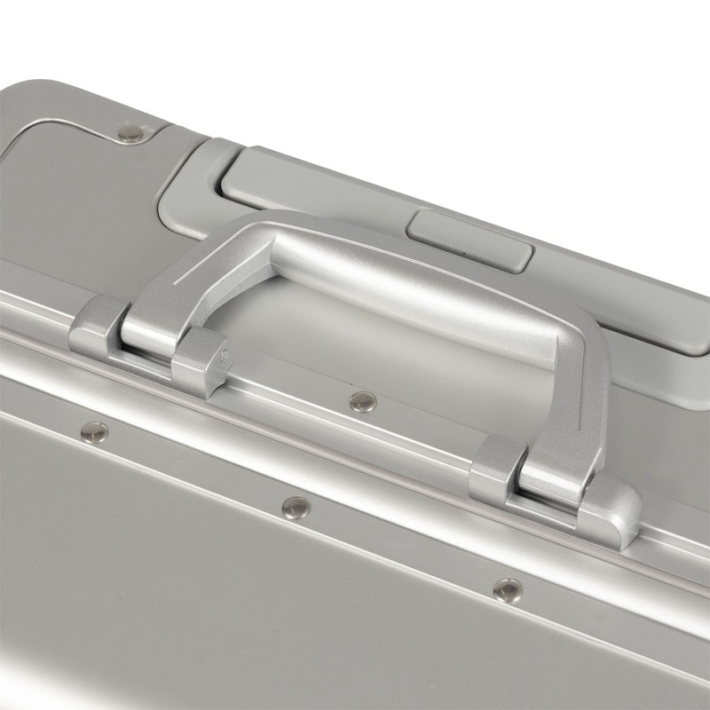 PLATY SUITCASE 4